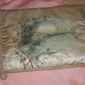 VTG SILK ORIENTAL HAND PAINTED BOUDOIR CASE/ LINGERIE HOLDER!